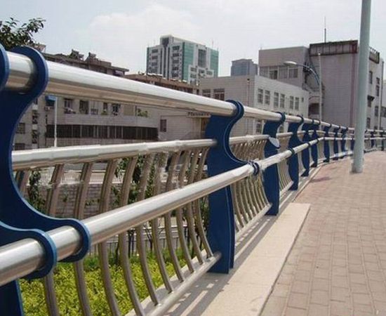 不銹鋼道路護欄