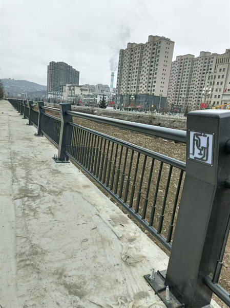 河道護欄