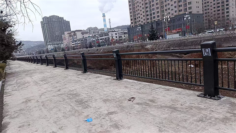 河道護欄