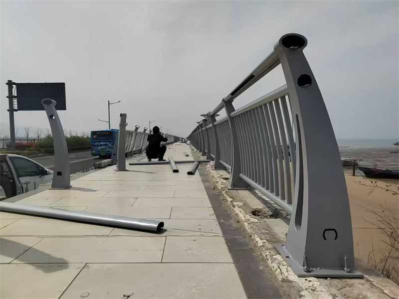 河道護欄